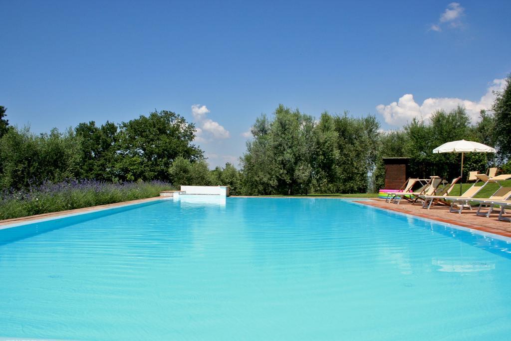 Podere Il Pino Poggibonsi Kültér fotó